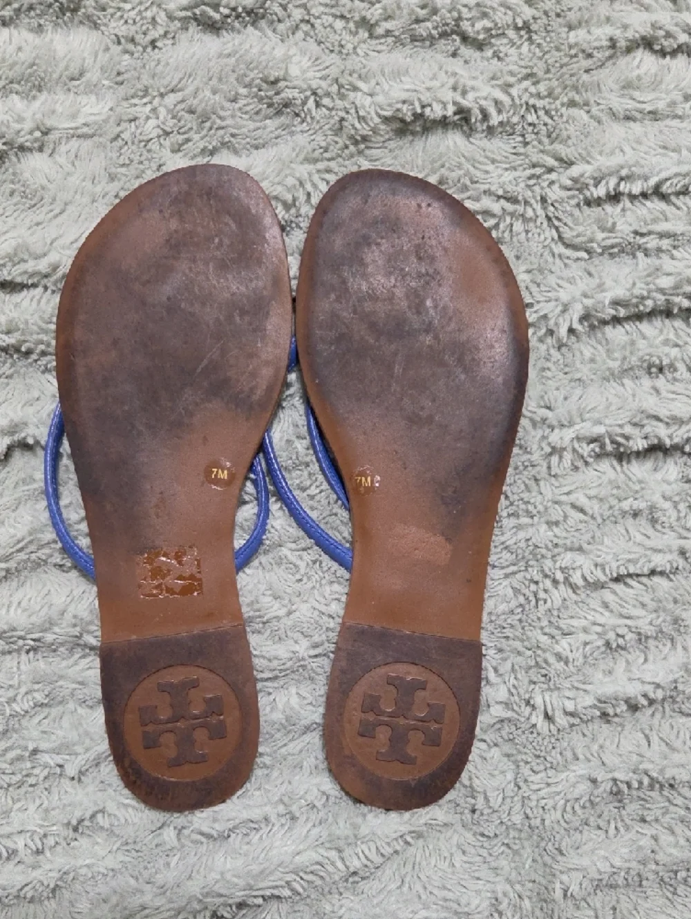 Tory Burch Blue Strap Tan Leather Flip Sandals - Picture 3 of 7
